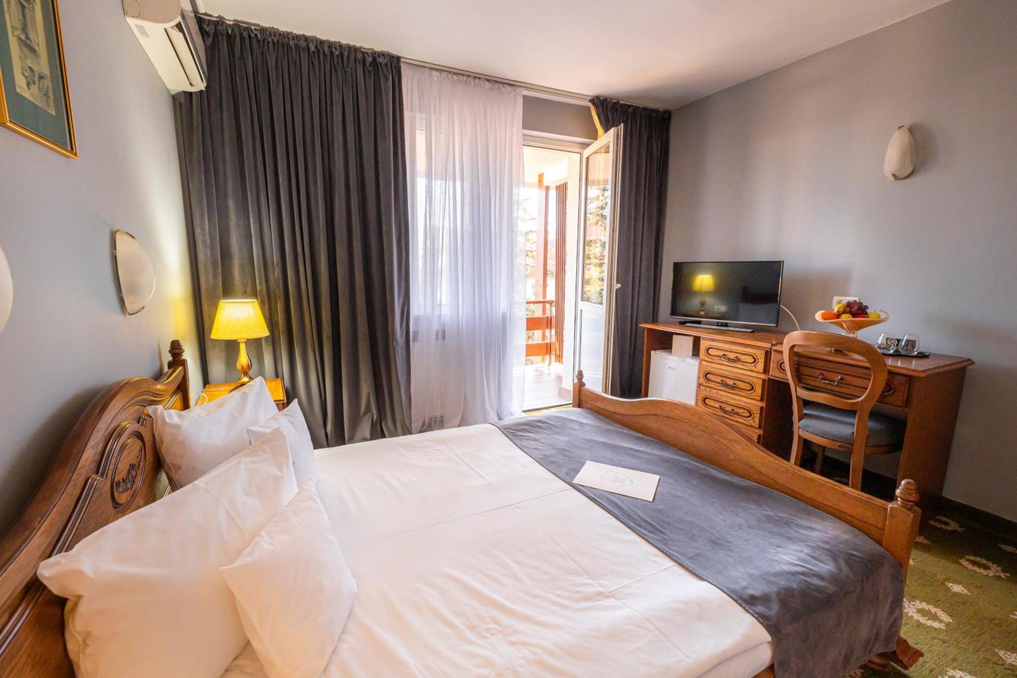 Zalău Hotel Brilliant Meses מראה חיצוני תמונה
