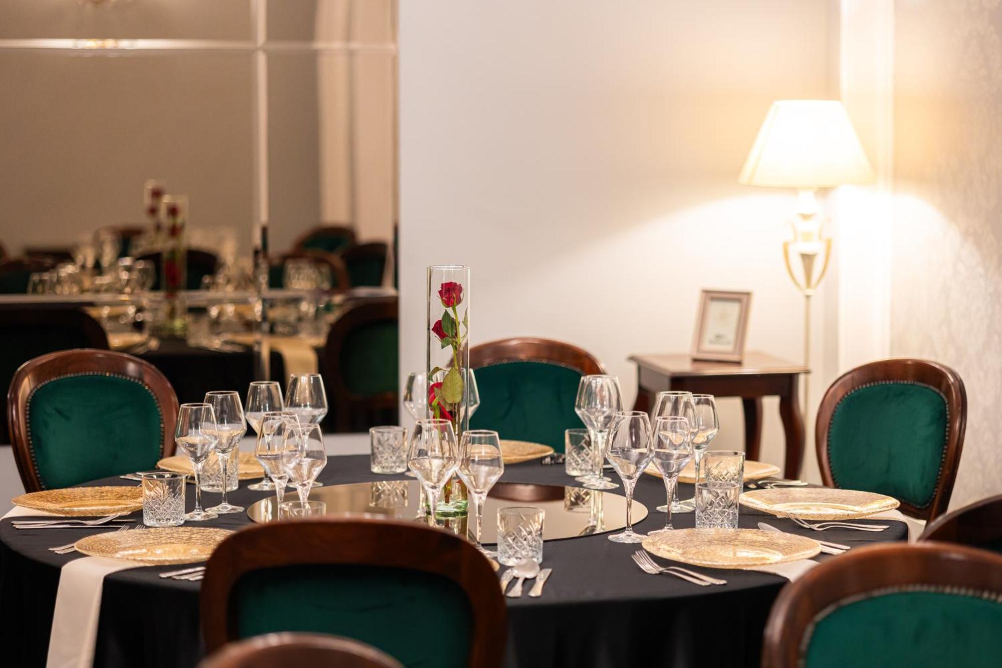 Zalău Hotel Brilliant Meses מראה חיצוני תמונה