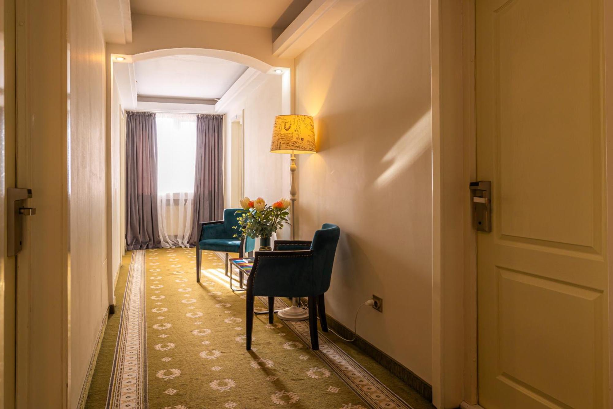 Zalău Hotel Brilliant Meses מראה חיצוני תמונה