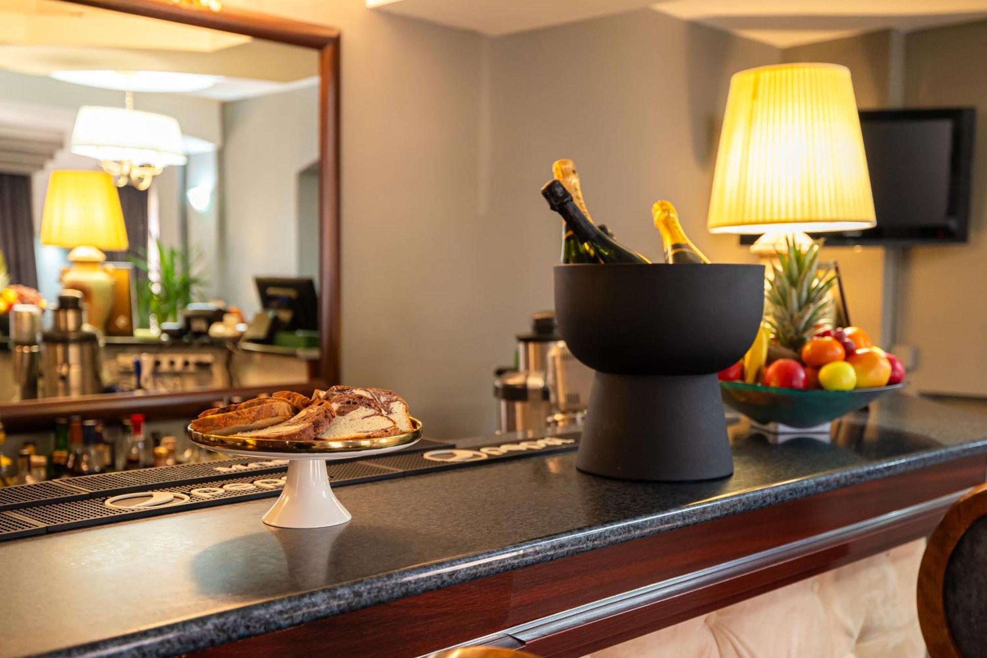 Zalău Hotel Brilliant Meses מראה חיצוני תמונה