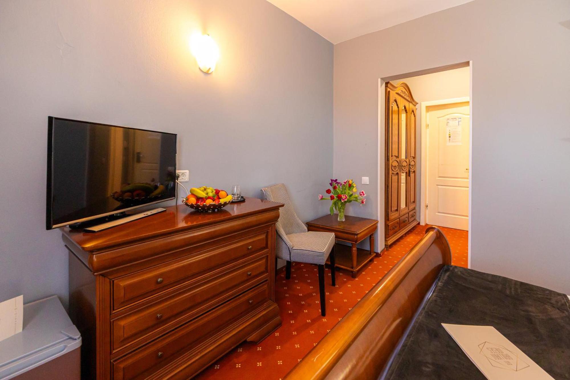 Zalău Hotel Brilliant Meses מראה חיצוני תמונה