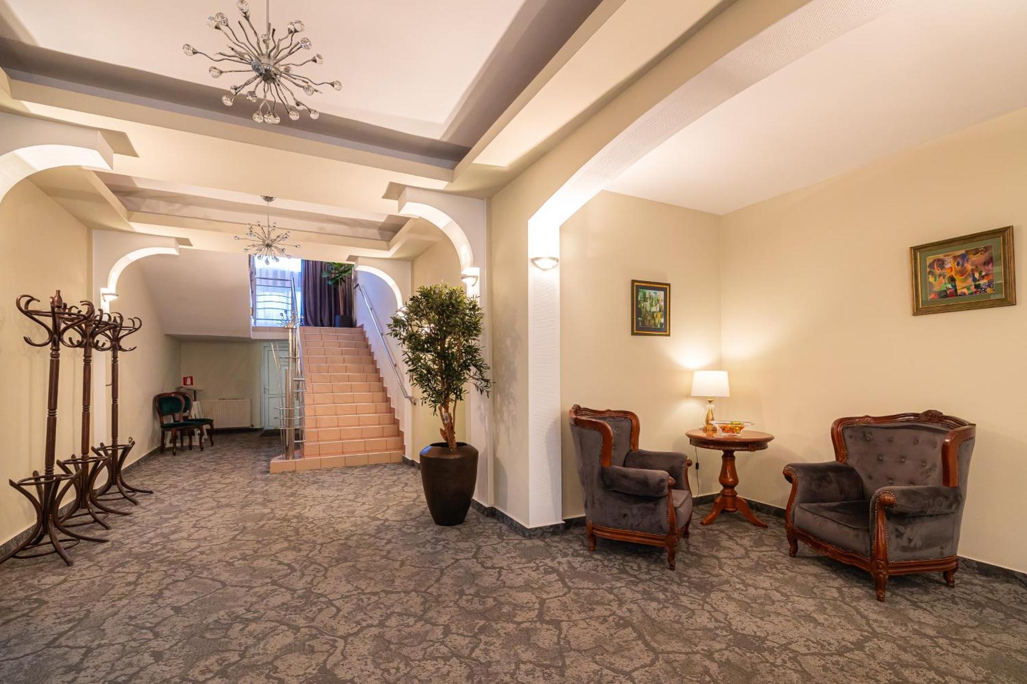 Zalău Hotel Brilliant Meses מראה חיצוני תמונה