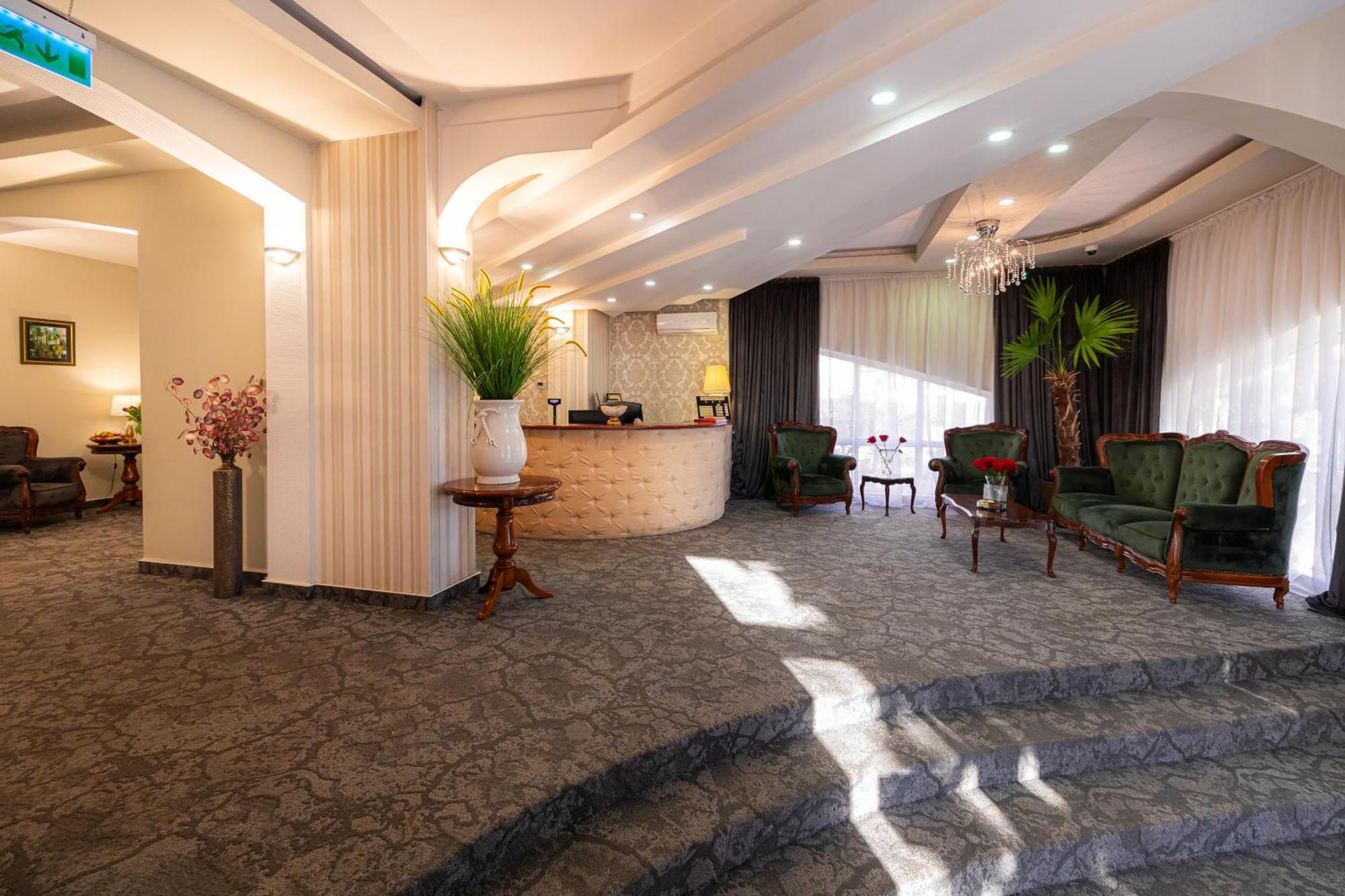 Zalău Hotel Brilliant Meses מראה חיצוני תמונה